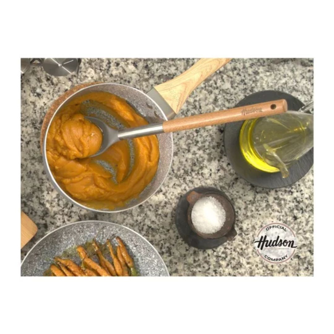 espumadera-de-nylon-c-mango-de-madera-323