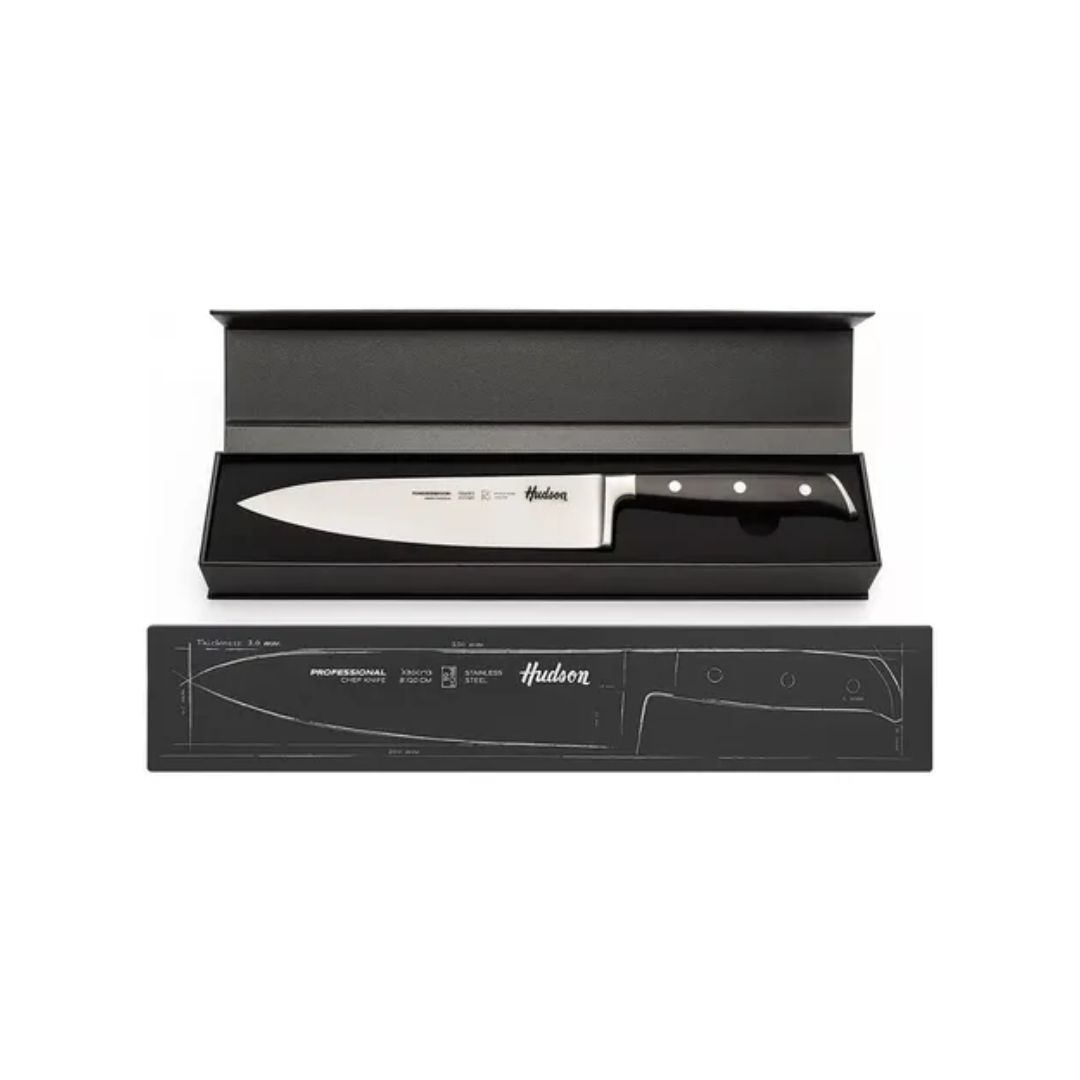 cuchillo-cheff-linea-professional-8-inox-mango-con-remaches-negro-con-estuche-561